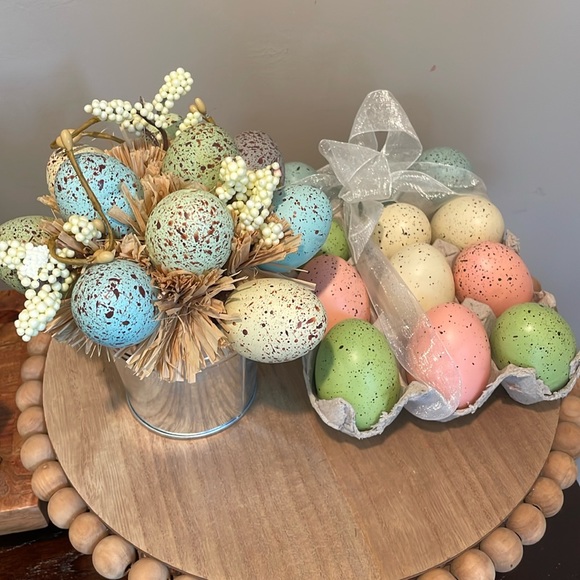 Speckled Easter Egg Floral Decor - Picture 1 of 5